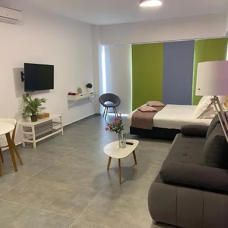 Aparthotel Connect 3*
